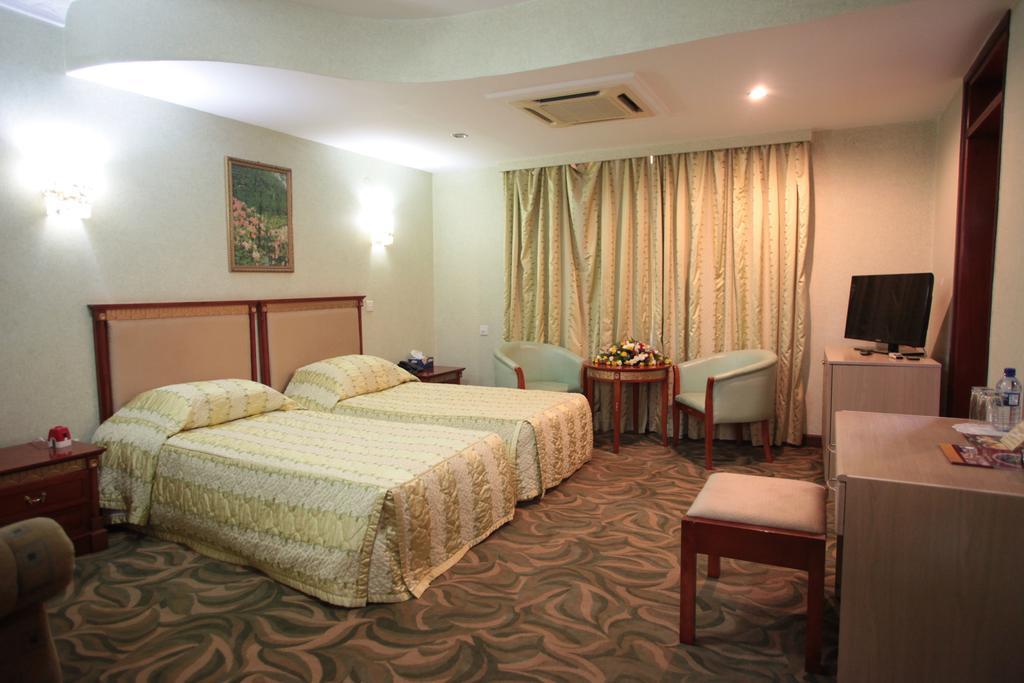 City Royal Resort Hotel Kyambogo  Phòng bức ảnh